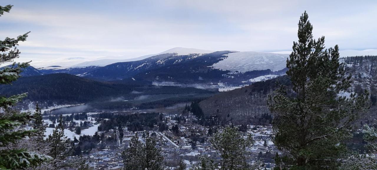 No 45, Ballater Esterno foto