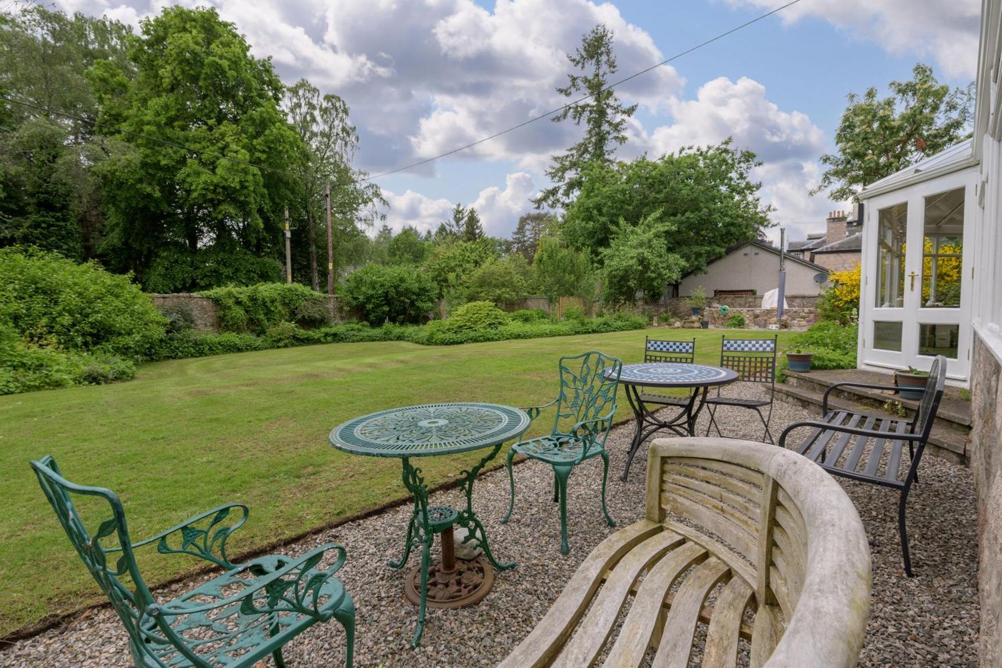 No 45, Ballater Esterno foto